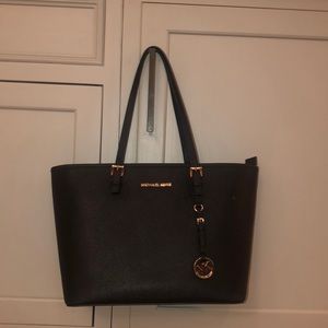 Michael Kors Tote
